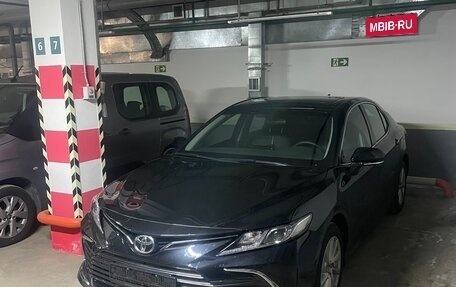 Toyota Camry, 2023 год, 3 900 000 рублей, 7 фотография