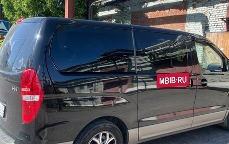 Hyundai H-1 II рестайлинг, 2019 год, 3 200 000 рублей, 4 фотография