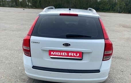KIA cee'd I рестайлинг, 2011 год, 900 000 рублей, 4 фотография