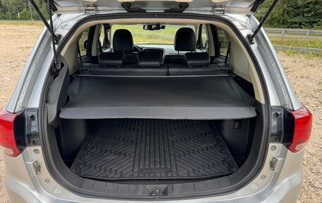Mitsubishi Outlander III рестайлинг 3, 2017 год, 2 000 000 рублей, 8 фотография