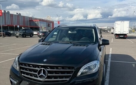 Mercedes-Benz M-Класс, 2015 год, 2 500 000 рублей, 5 фотография