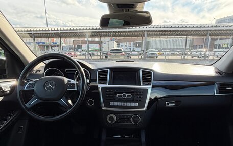 Mercedes-Benz M-Класс, 2015 год, 2 500 000 рублей, 15 фотография