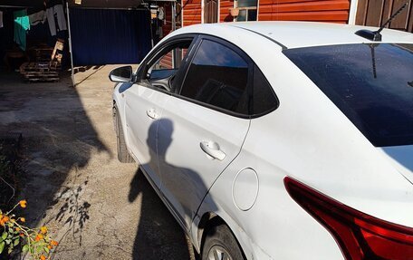 Hyundai Solaris II рестайлинг, 2019 год, 1 100 000 рублей, 5 фотография