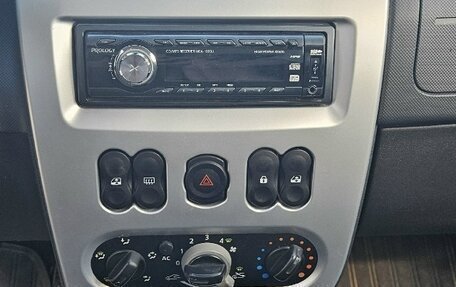 Renault Sandero I, 2011 год, 600 000 рублей, 13 фотография
