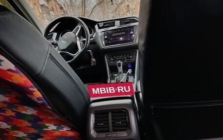 Volkswagen Tiguan II, 2021 год, 2 900 000 рублей, 3 фотография