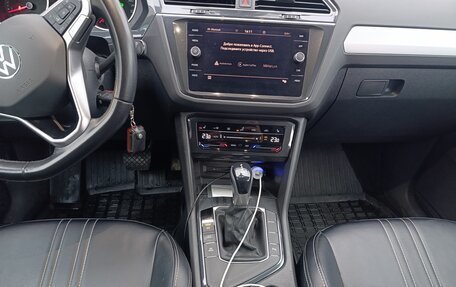 Volkswagen Tiguan II, 2021 год, 2 900 000 рублей, 20 фотография