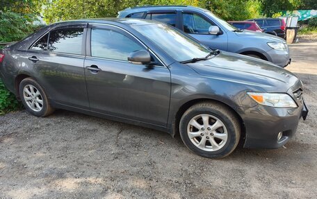 Toyota Camry, 2011 год, 1 350 000 рублей, 2 фотография