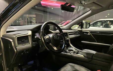 Lexus RX IV рестайлинг, 2016 год, 4 000 000 рублей, 12 фотография