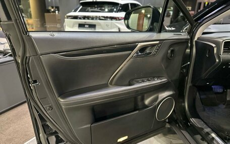 Lexus RX IV рестайлинг, 2016 год, 4 000 000 рублей, 13 фотография