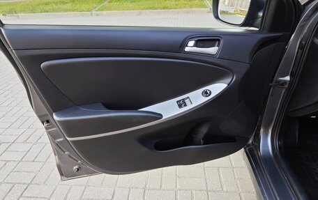 Hyundai Solaris II рестайлинг, 2014 год, 890 000 рублей, 11 фотография
