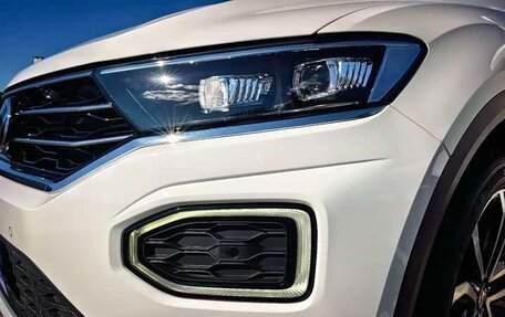 Volkswagen T-Roc I, 2022 год, 1 770 000 рублей, 8 фотография