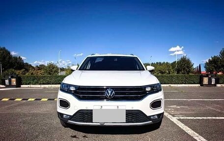 Volkswagen T-Roc I, 2022 год, 1 770 000 рублей, 3 фотография