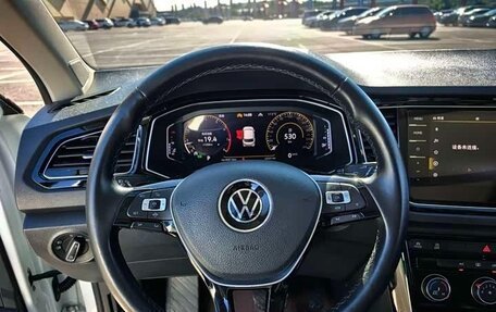Volkswagen T-Roc I, 2022 год, 1 770 000 рублей, 11 фотография