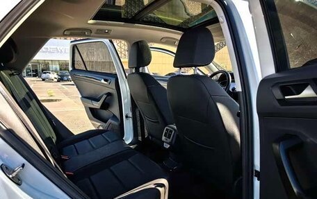 Volkswagen T-Roc I, 2022 год, 1 770 000 рублей, 17 фотография