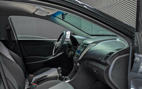 Hyundai Solaris II рестайлинг, 2014 год, 850 000 рублей, 23 фотография