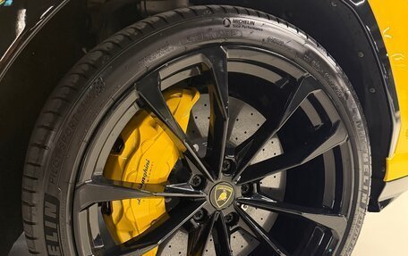 Lamborghini Urus I, 2022 год, 25 000 000 рублей, 5 фотография