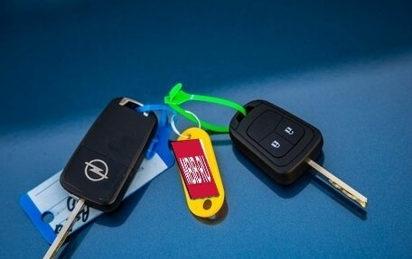 Opel Astra J, 2013 год, 898 000 рублей, 31 фотография