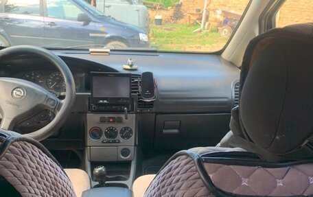 Opel Zafira A рестайлинг, 2003 год, 450 000 рублей, 6 фотография