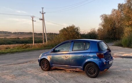 Toyota Vitz, 2001 год, 320 000 рублей, 2 фотография