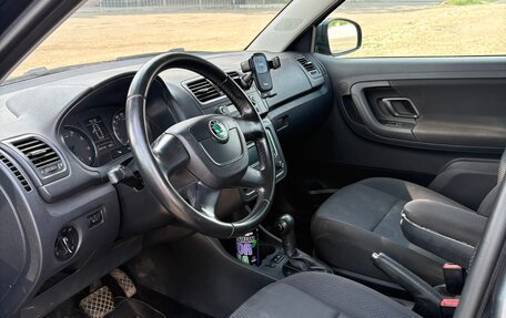 Skoda Fabia II, 2011 год, 590 000 рублей, 13 фотография