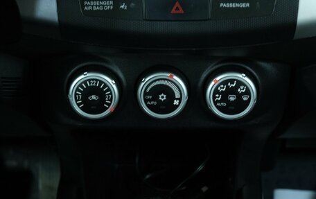 Mitsubishi Outlander III рестайлинг 3, 2007 год, 1 099 000 рублей, 15 фотография