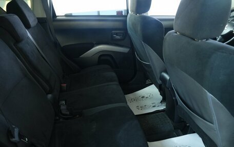 Mitsubishi Outlander III рестайлинг 3, 2007 год, 1 099 000 рублей, 20 фотография