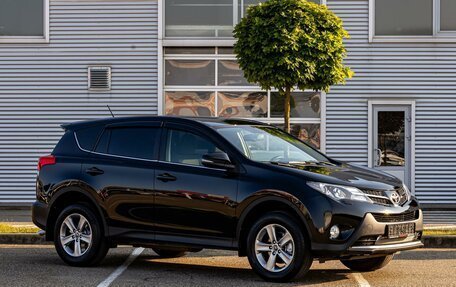 Toyota RAV4, 2018 год, 1 895 000 рублей, 3 фотография