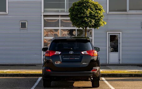 Toyota RAV4, 2018 год, 1 895 000 рублей, 5 фотография