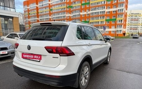 Volkswagen Tiguan II, 2018 год, 2 450 000 рублей, 4 фотография