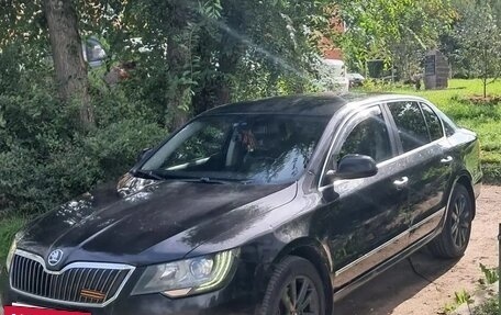 Skoda Superb III рестайлинг, 2013 год, 1 130 000 рублей, 3 фотография