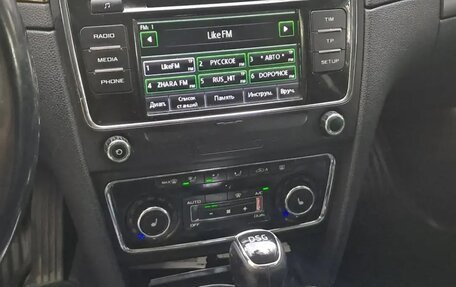 Skoda Superb III рестайлинг, 2013 год, 1 130 000 рублей, 10 фотография