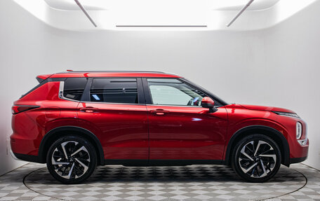 Mitsubishi Outlander, 2022 год, 3 430 000 рублей, 6 фотография