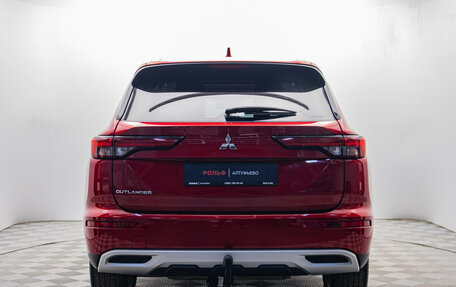 Mitsubishi Outlander, 2022 год, 3 430 000 рублей, 4 фотография