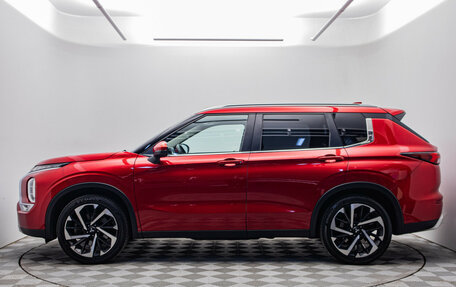 Mitsubishi Outlander, 2022 год, 3 430 000 рублей, 2 фотография