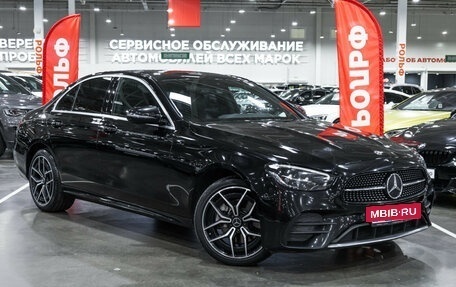 Mercedes-Benz E-Класс, 2021 год, 4 350 000 рублей, 3 фотография