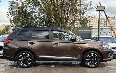 Mitsubishi Outlander III рестайлинг 3, 2021 год, 1 949 000 рублей, 5 фотография
