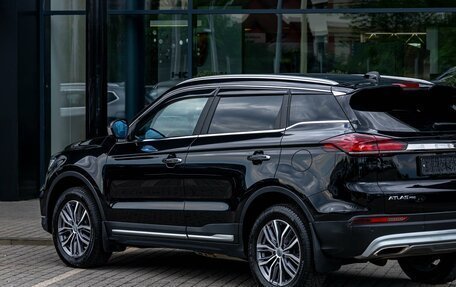 Geely Atlas, 2023 год, 1 655 000 рублей, 9 фотография