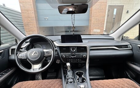 Lexus RX IV рестайлинг, 2018 год, 4 600 000 рублей, 11 фотография