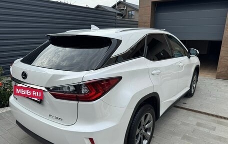 Lexus RX IV рестайлинг, 2018 год, 4 600 000 рублей, 7 фотография