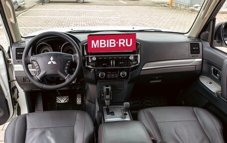 Mitsubishi Pajero IV, 2019 год, 2 345 000 рублей, 16 фотография