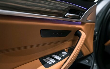 BMW 5 серия, 2022 год, 5 490 000 рублей, 25 фотография