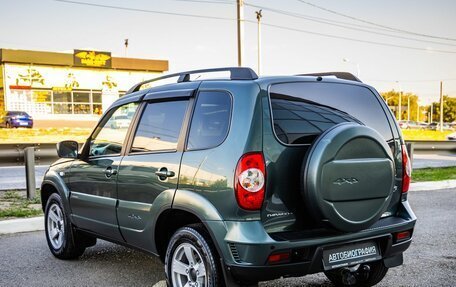 Chevrolet Niva I рестайлинг, 2018 год, 898 000 рублей, 5 фотография