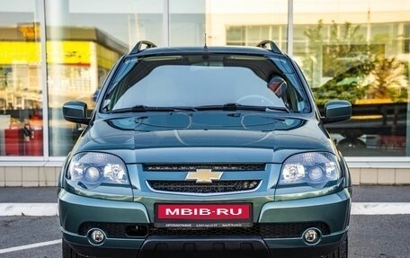 Chevrolet Niva I рестайлинг, 2018 год, 898 000 рублей, 2 фотография