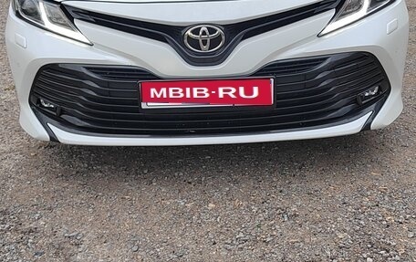 Toyota Camry, 2019 год, 2 350 000 рублей, 1 фотография
