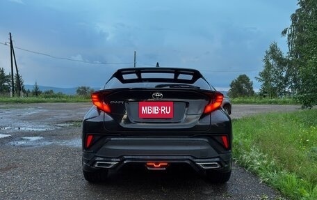 Toyota C-HR I рестайлинг, 2021 год, 2 020 000 рублей, 3 фотография