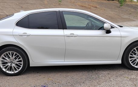 Toyota Camry, 2019 год, 2 350 000 рублей, 3 фотография