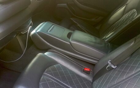 Audi A8, 2012 год, 1 800 000 рублей, 11 фотография