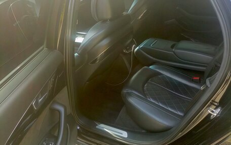 Audi A8, 2012 год, 1 800 000 рублей, 10 фотография