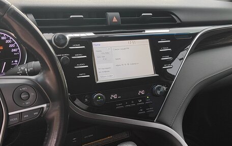 Toyota Camry, 2019 год, 2 350 000 рублей, 9 фотография