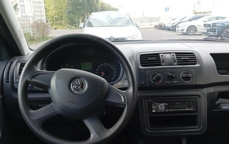 Skoda Fabia II, 2013 год, 410 000 рублей, 5 фотография